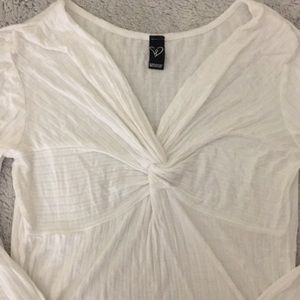 Never worn long sleeved crop top